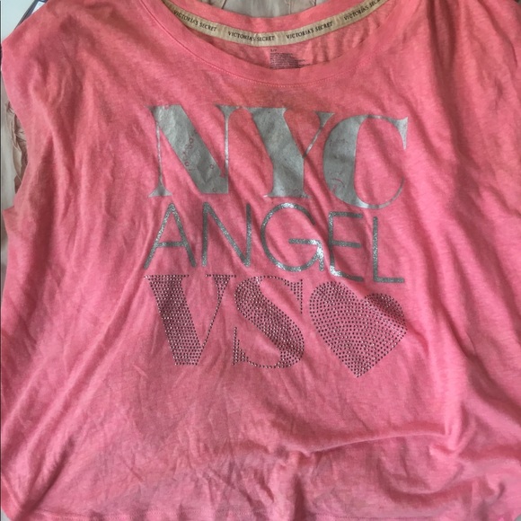 Victoria t-shirt - w wings - used - Picture 3 of 5